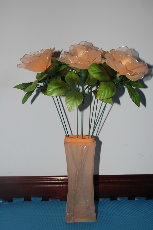 玫瑰丝网花图片_丝网花玫瑰花的做法_玛格丽特玫瑰纸藤花做法