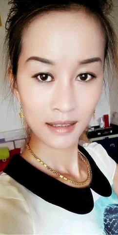 你们猜猜这个女人多大