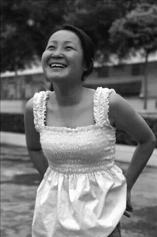 阿丽:我现在每顿饭都要吃两大碗,胖了10斤,觉得自己完全是个正常人.