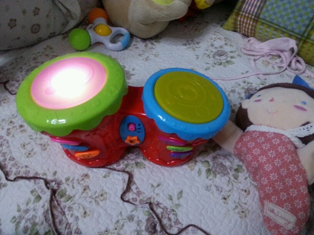 宝宝们都在玩什么玩具呢,宝妈们都来晒晒吧!