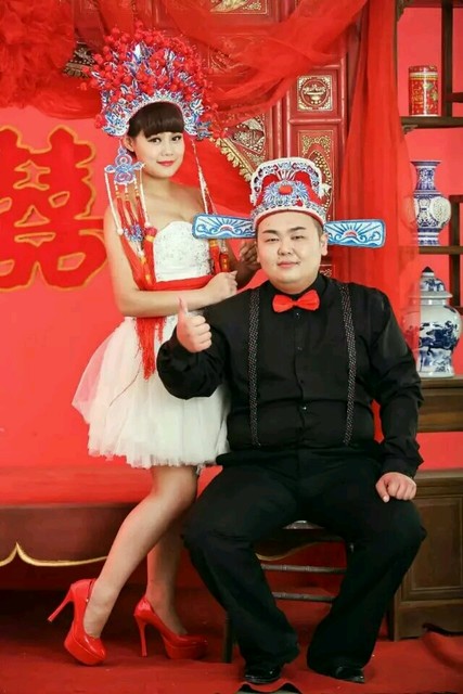 宝妈们,秀婚纱照,看看般配吗