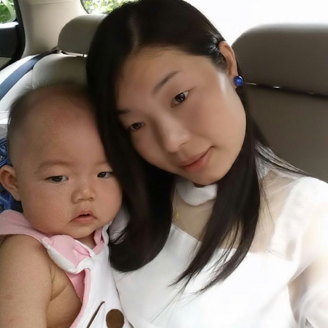 宝妈素颜自拍你敢吗,而且不加特效