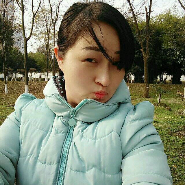 如何鼓励19周小宝宝踢肚子 ?